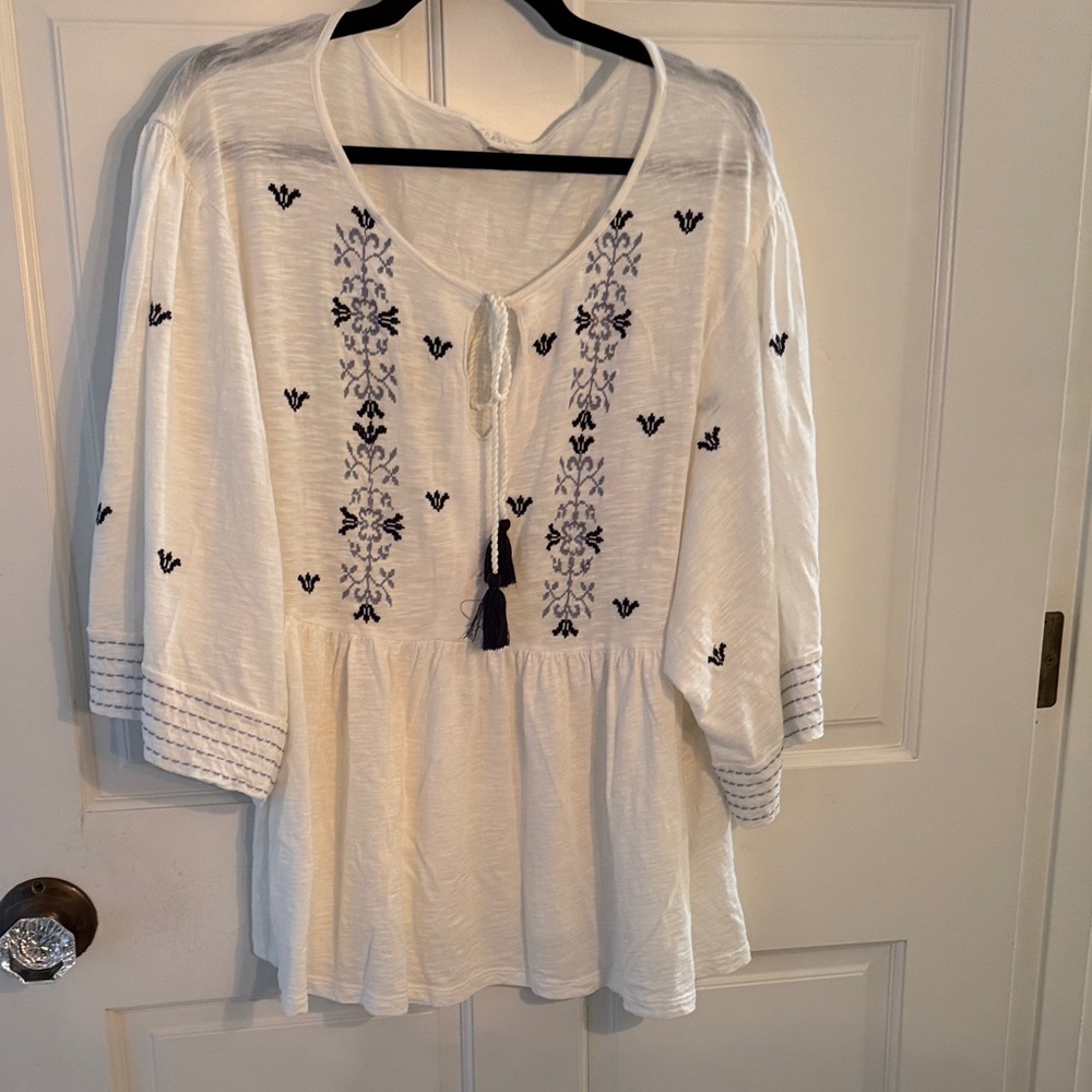 Caslon White and Blue Embroidered Blouse